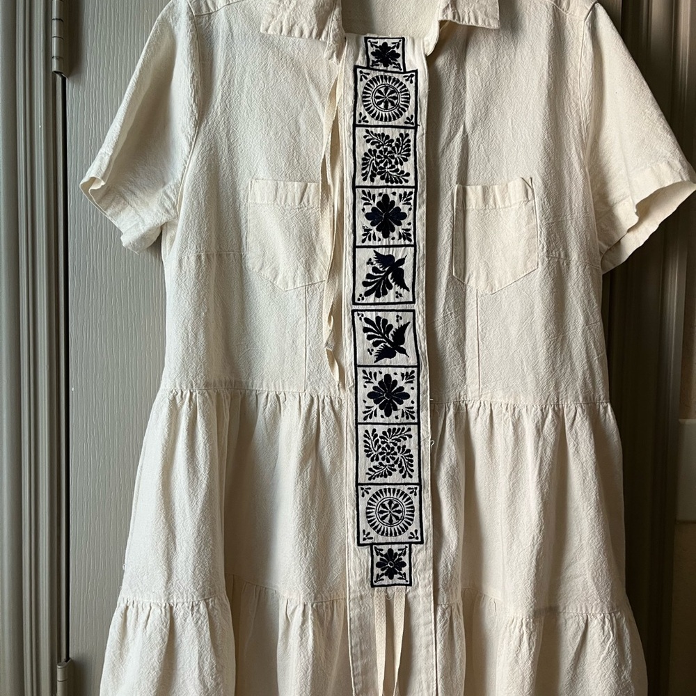 Artisan Cream Dress - Picture 7 of 8